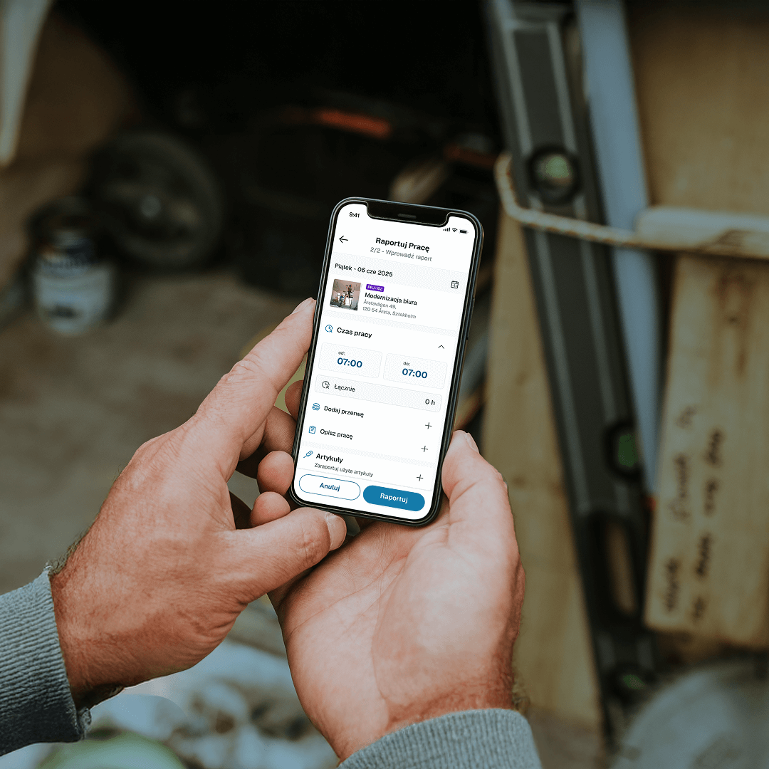 construction reporting worker